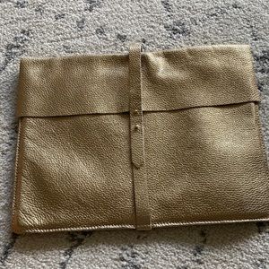 Cuyana laptop sleeve